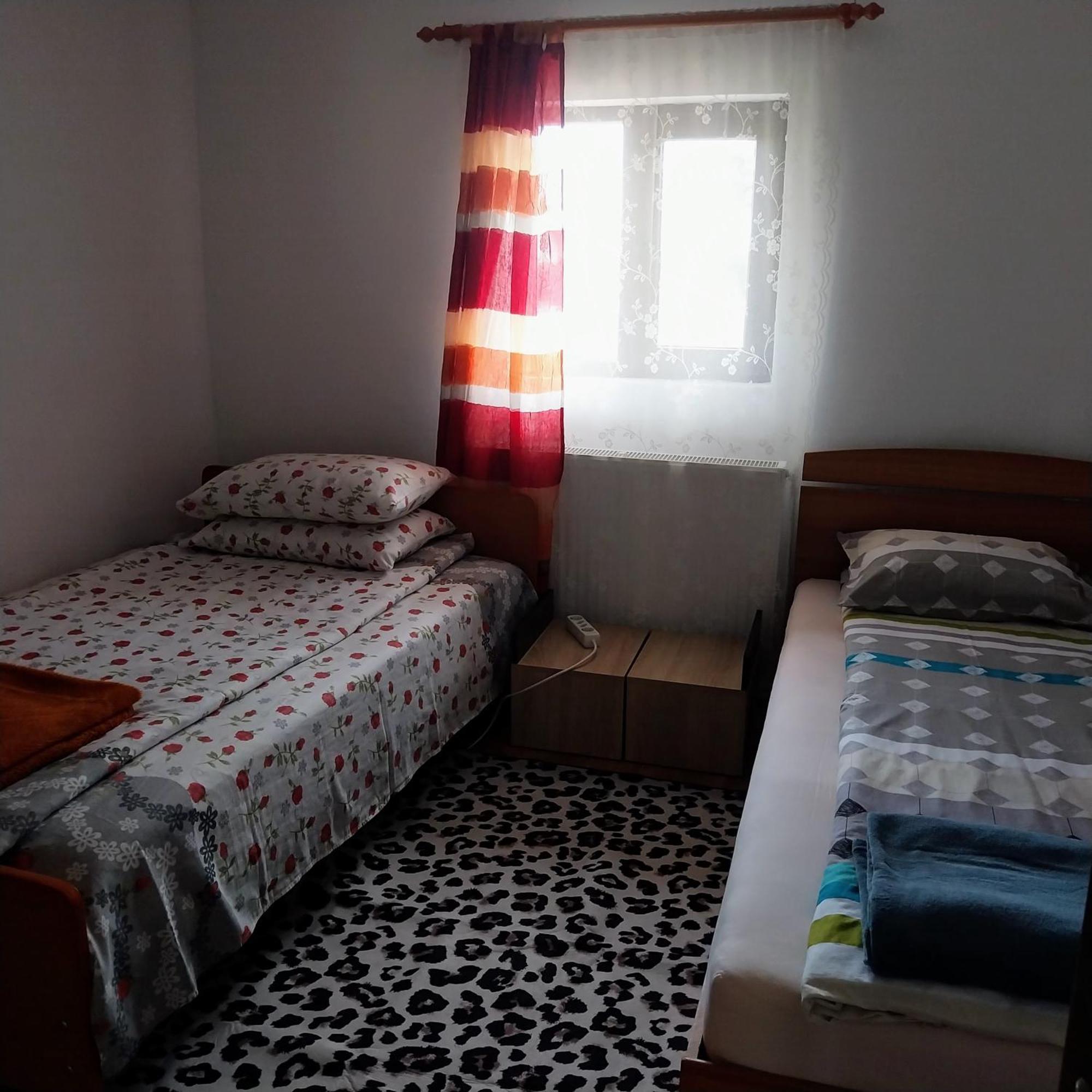 Отель Casa Andreea Новач-Стрэйни Экстерьер фото