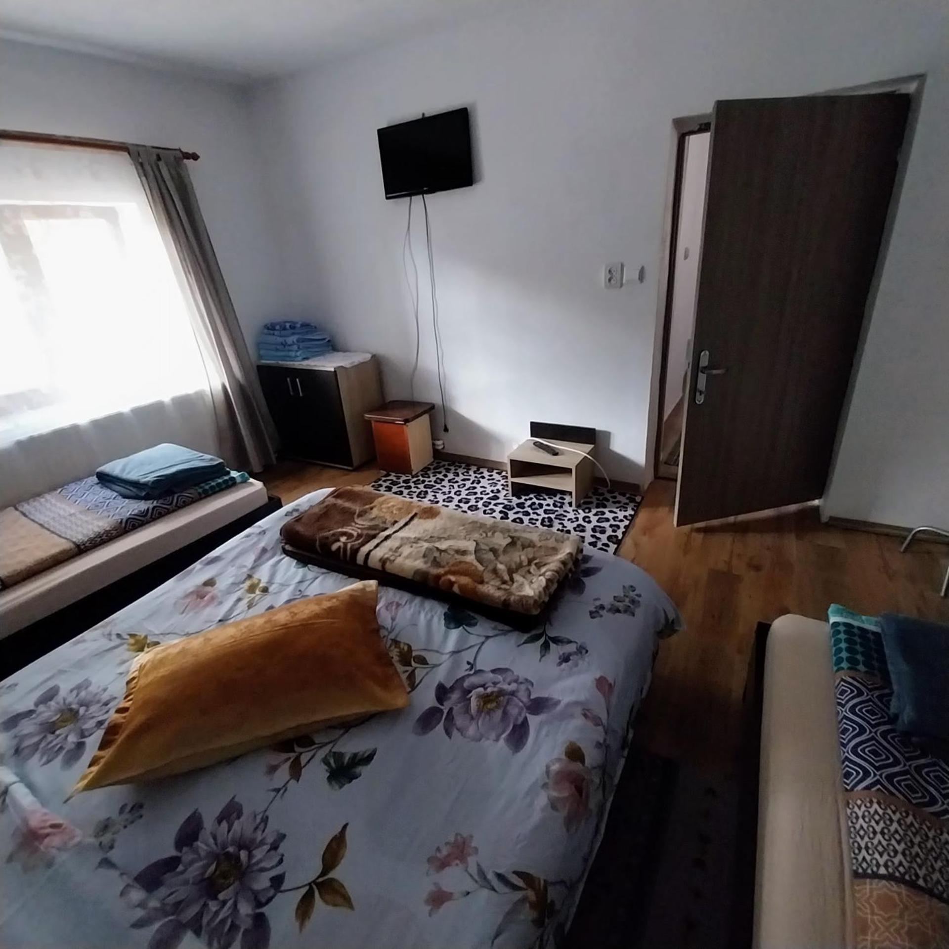 Отель Casa Andreea Новач-Стрэйни Экстерьер фото